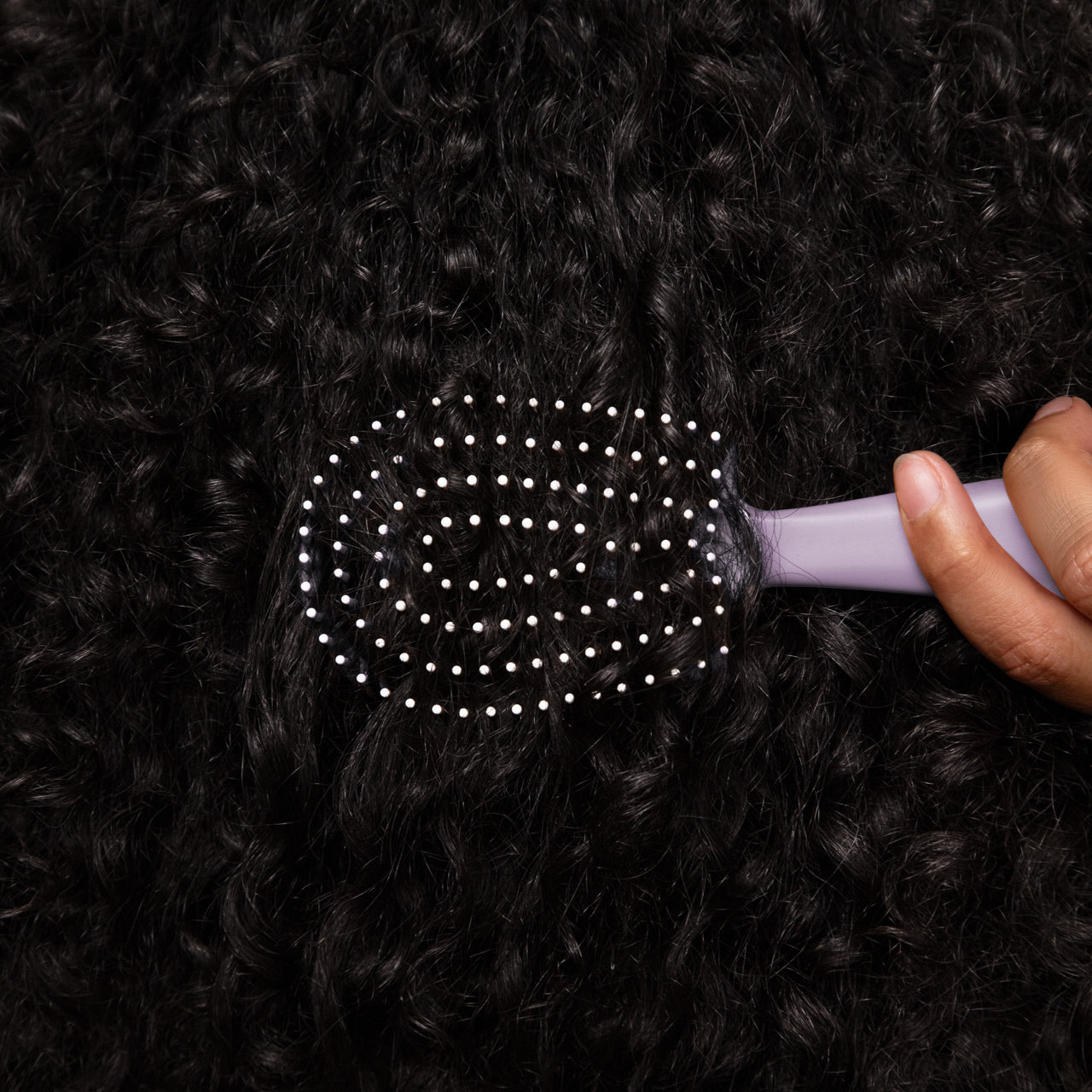 Kitsch Soft Violet Detangling Flexi Brush Mini benefits infographic – compact travel-friendly detangling brush